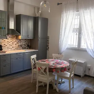 lorenzo-apartment.it-tuscanyhotel.com/