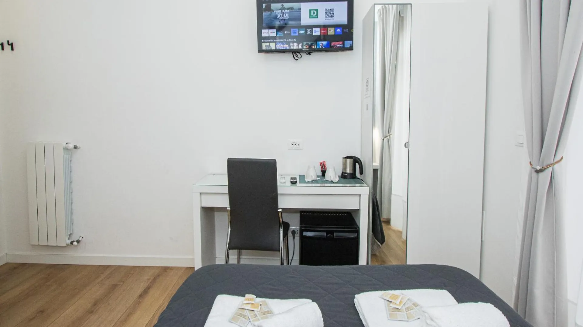 Room 23 Rome 0*,  Italie